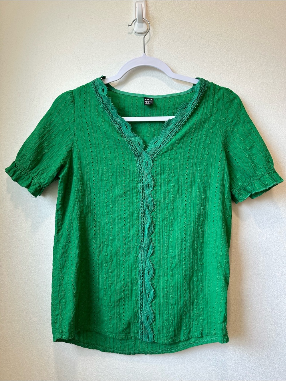 Women's Green Eyelet V-Neck Short Sleeve Top